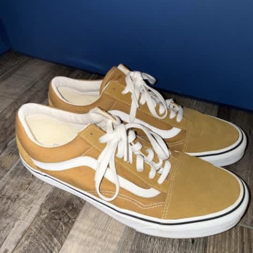 Vans Men's Mustard and White Sneakers